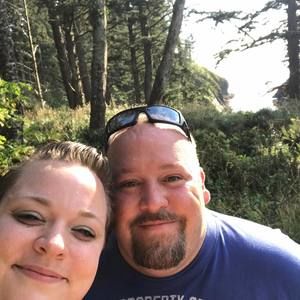 Meet your Posher, Dennis